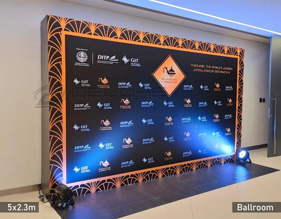 Halogen Light Wooden Frame Backdrop Printing Dubai