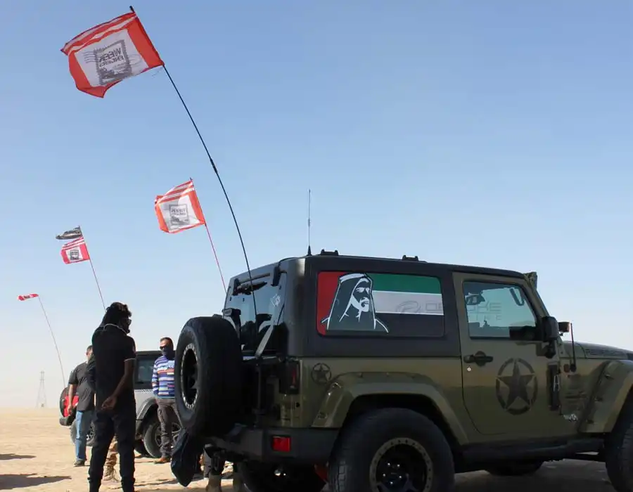 Car Desert Flag Dubai