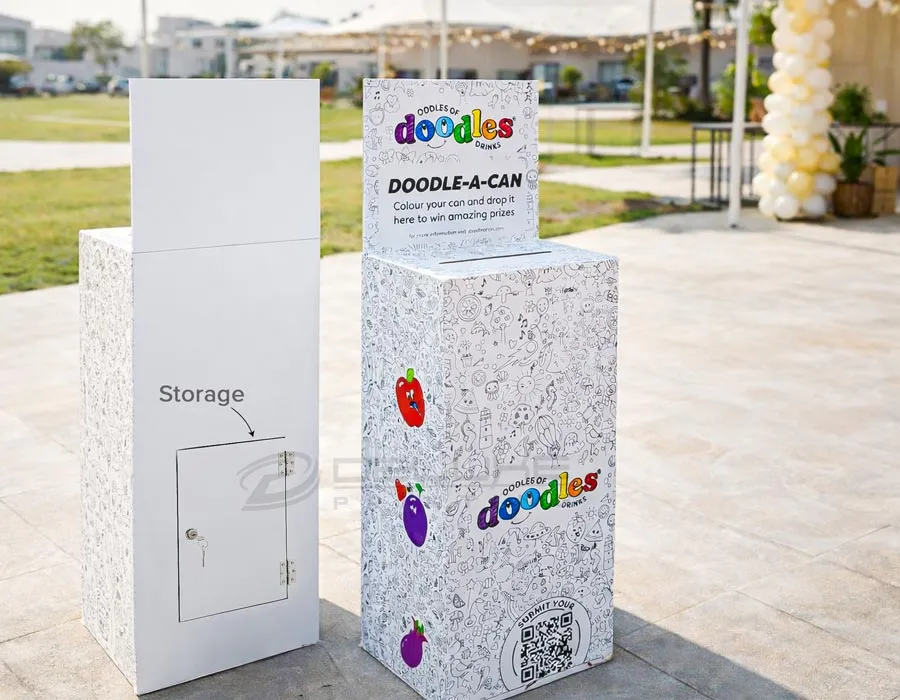 Gondola Stands Dubai