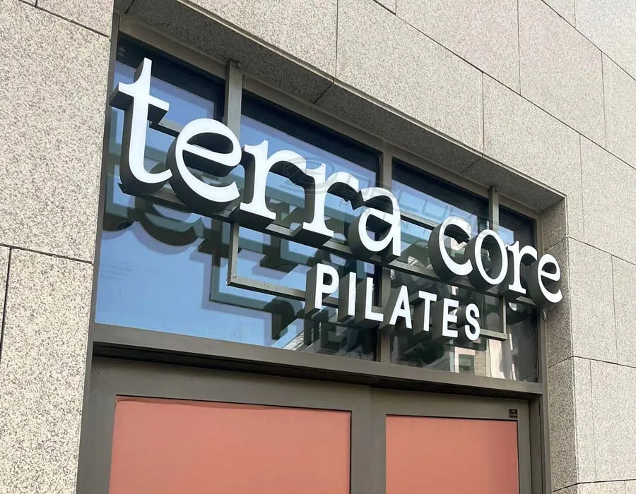 Aluminum Frontlit Sign Board Dubai